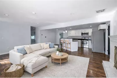 240 W Lake Drive NW, Atlanta, GA 30314 - Photo 5