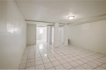 240 W Lake Drive NW, Atlanta, GA 30314 - Photo 23