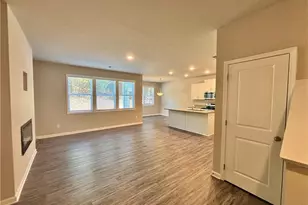 122 Mill Pond Ln, Calhoun, GA 30701 - Photo 3