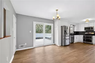 3105 Sumac Dr, Peachtree Corners, GA 30360 - Photo 9