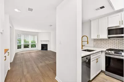 244 13th Street NE #105, Atlanta, GA 30309 - Photo 5