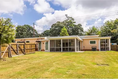 1651 Pryor Road SW, Atlanta, GA 30315 - Photo 11