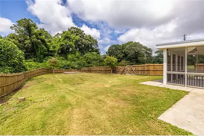 1651 Pryor Road SW, Atlanta, GA 30315 - Photo 9