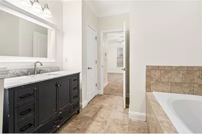 6684 Browns Mill Trail, Lithonia, GA 30038 - Photo 19