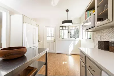 2653 Sharondale Circle NE, Atlanta, GA 30305 - Photo 15