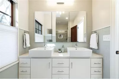 2653 Sharondale Circle NE, Atlanta, GA 30305 - Photo 33