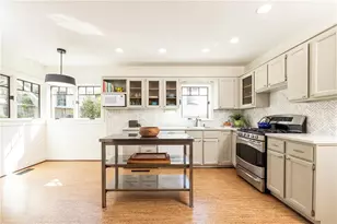 2653 Sharondale Cir NE, Atlanta, GA 30305 - Photo 13