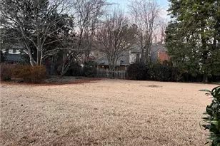 280 N Farm Dr, Alpharetta, GA 30004 - Photo 37