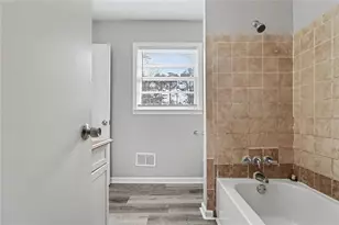 1489 Pine Dr, Atlanta, GA 30349 - Photo 17