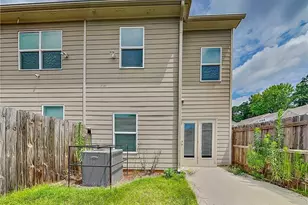 6423 Shalks Xing Dr, Lithonia, GA 30058 - Photo 19