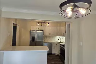 742 Olde Towne Ln, Marietta, GA 30068 - Photo 9