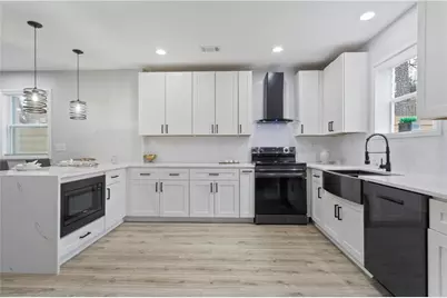 1350 Elizabeth Avenue SW, Atlanta, GA 30310 - Photo 9