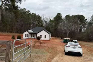 337 W Ridgeway Rd, Maysville, GA 30558 - Photo 3