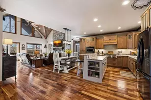 149 River Crst Ln, Mineral Bluff, GA 30559 - Photo 5