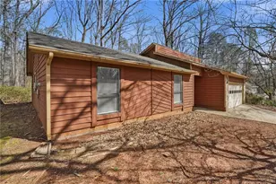 3396 Deshong Dr, Stone Mountain, GA 30087 - Photo 3