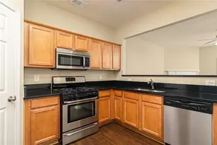 2031 Lakeshore Overlook Dr, Kennesaw, GA 30152 - Photo 11