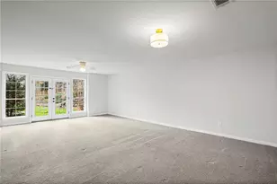 2841 Royal Bluff, Decatur, GA 30030 - Photo 23