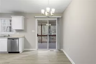 4860 Wade Valley Way, Cumming, GA 30040 - Photo 11