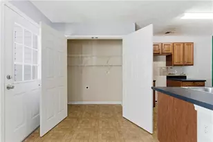 8368 Carlington Ln, Jonesboro, GA 30236 - Photo 15