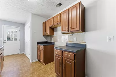 8368 Carlington Lane, Jonesboro, GA 30236 - Photo 13