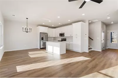 18 Wade Street, Winder, GA 30680 - Photo 7