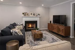 5743 Wells Cir, Stone Mountain, GA 30087 - Photo 3