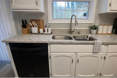 5743 Wells Circle, Stone Mountain, GA 30087 - Photo 5