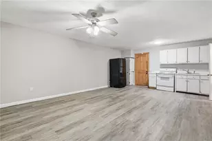 212 Chandler St, Calhoun, GA 30701 - Photo 13