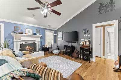 8450 Emerald Pointe Lane, Gainesville, GA 30506 - Photo 9