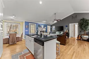 8450 Emerald Pointe Ln, Gainesville, GA 30506 - Photo 17