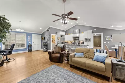 8450 Emerald Pointe Lane, Gainesville, GA 30506 - Photo 11