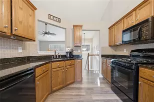 20 Miners Point SE, Acworth, GA 30102 - Photo 7