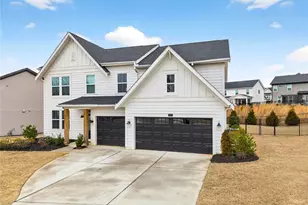 709 Michigan Cir, Hoschton, GA 30548 - Photo 3