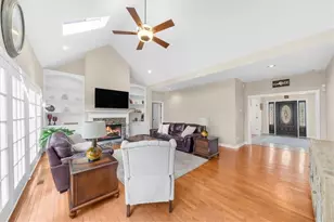 2825 Lakewind Ct, Alpharetta, GA 30005 - Photo 11