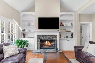 2825 Lakewind Ct, Alpharetta, GA 30005 - Photo 9