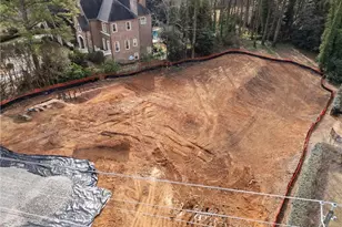 4670 Dudley Ln, Atlanta, GA 30327 - Photo 7