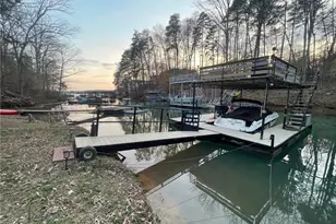 4060 Merritt Dr, Cumming, GA 30041 - Photo 3