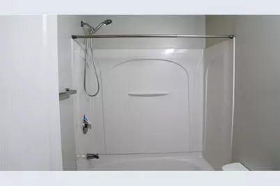 2476 Suwanee Pointe Drive, Lawrenceville, GA 30043 - Photo 15