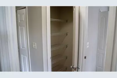 2476 Suwanee Pointe Drive, Lawrenceville, GA 30043 - Photo 5