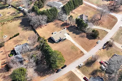 486 Glen Terrace Road, Auburn, GA 30011 - Photo 13