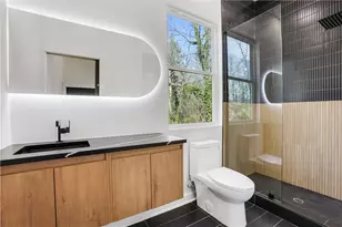 2375 Browns Mill Rd SE, Atlanta, GA 30315 - Photo 33