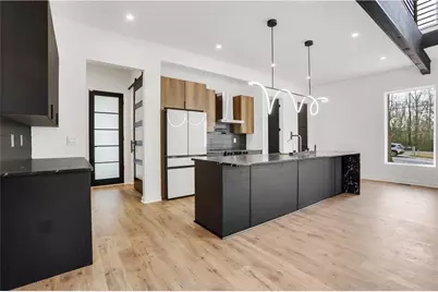 2375 Browns Mill Road SE, Atlanta, GA 30315 - Photo 9