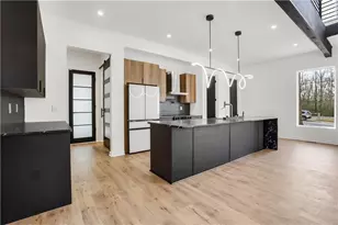 2375 Browns Mill Rd SE, Atlanta, GA 30315 - Photo 9