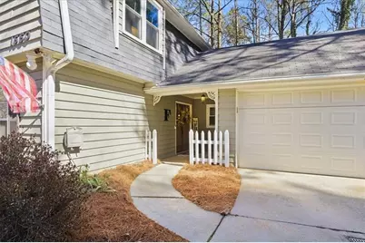 1650 Canton Hills Circle, Marietta, GA 30062 - Photo 3