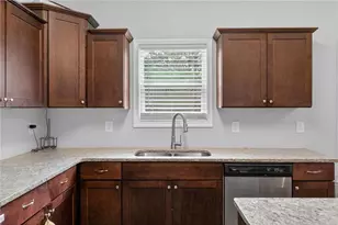 338 Springwater Wy, Bremen, GA 30110 - Photo 5