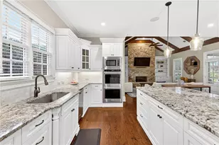 10855 Carrissa Trail, Alpharetta, GA 30022 - Photo 17