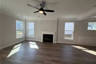 160 Trace Blf, Dawsonville, GA 30534 - Photo 3