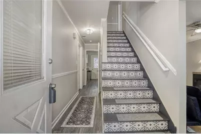 1049 Autumn Crest Drive, Stone Mountain, GA 30083 - Photo 5