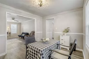1049 Autumn Crest Dr, Stone Mountain, GA 30083 - Photo 11