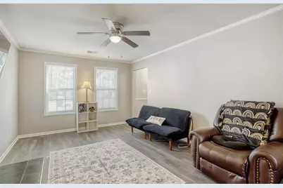 1049 Autumn Crest Drive, Stone Mountain, GA 30083 - Photo 7